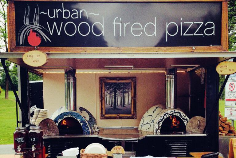 urban wood fired pizza food trailer closeup
