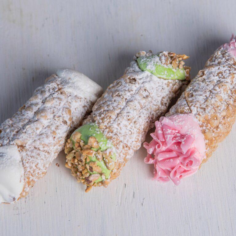 mini cannoli flight